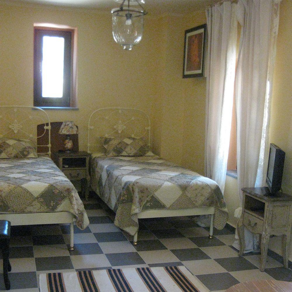 Traditional Hotel Ianthe Véssa Zimmer foto