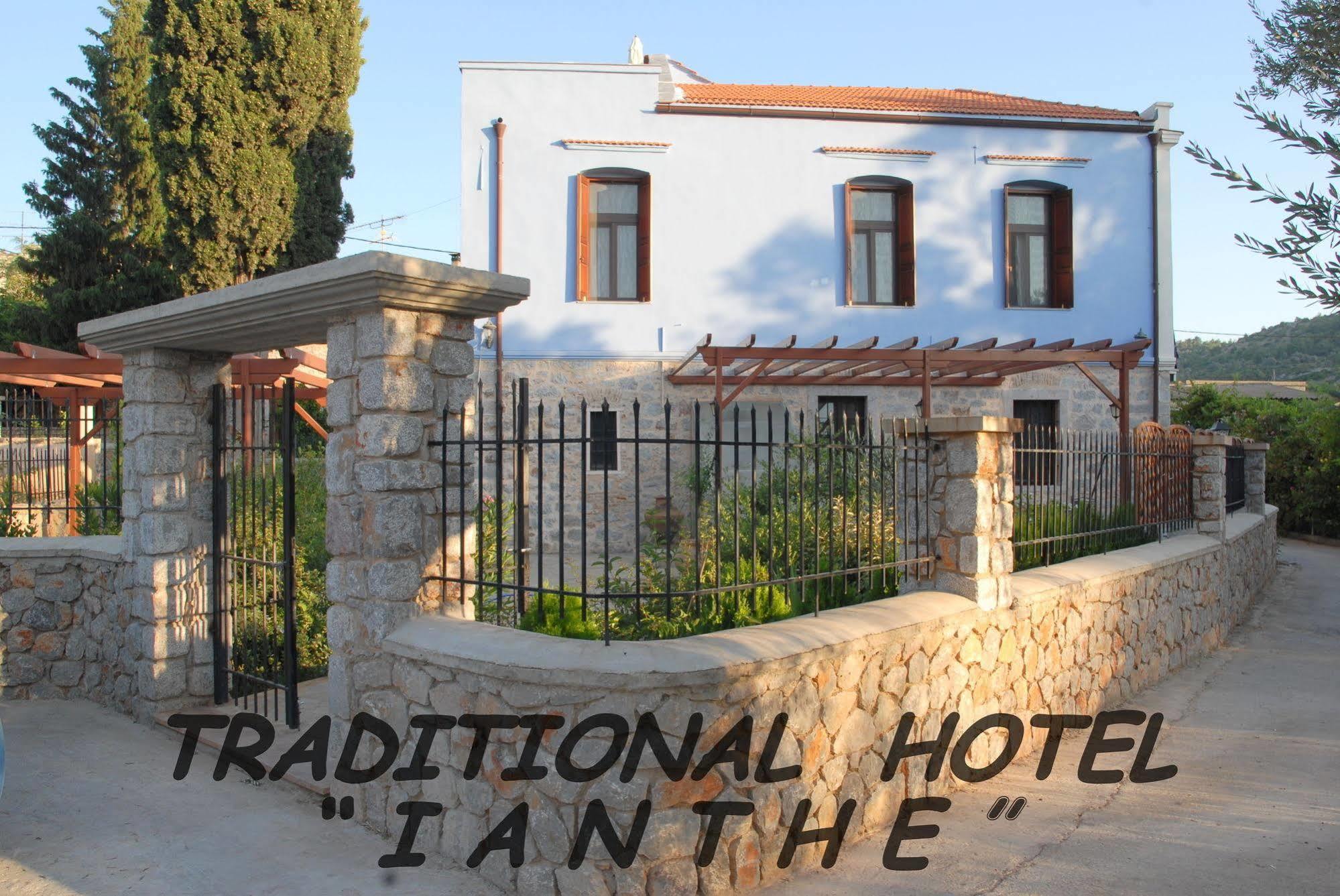 Traditional Hotel Ianthe Véssa Exterior foto